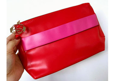 China Smooth Leather Beautiful Women Cosmetic Bag / Cute Makeup Bags For Women supplier