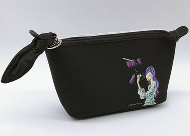 China Black Canvas Travel Toiletry Bag / Silk Printed Pattern Personalized Travel Cosmetic Bags supplier